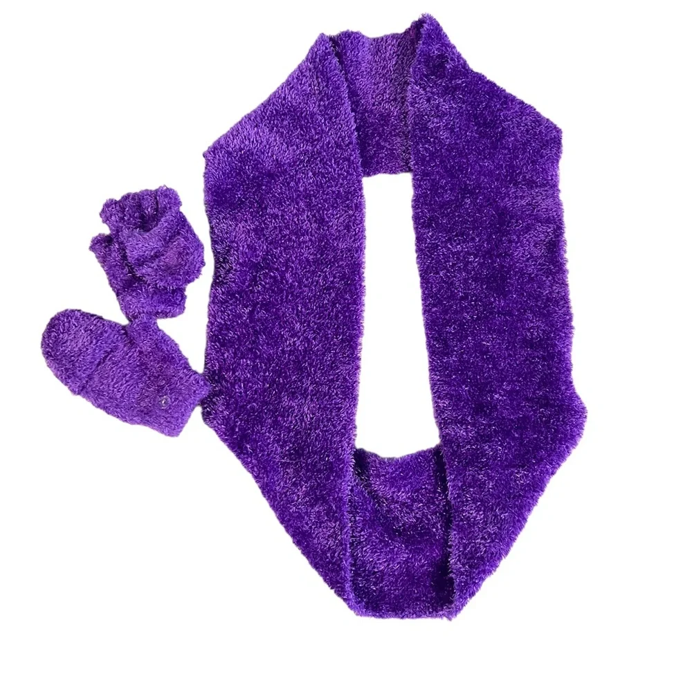 Girls purple infinity scarf w/ matching convertible mittens/gloves